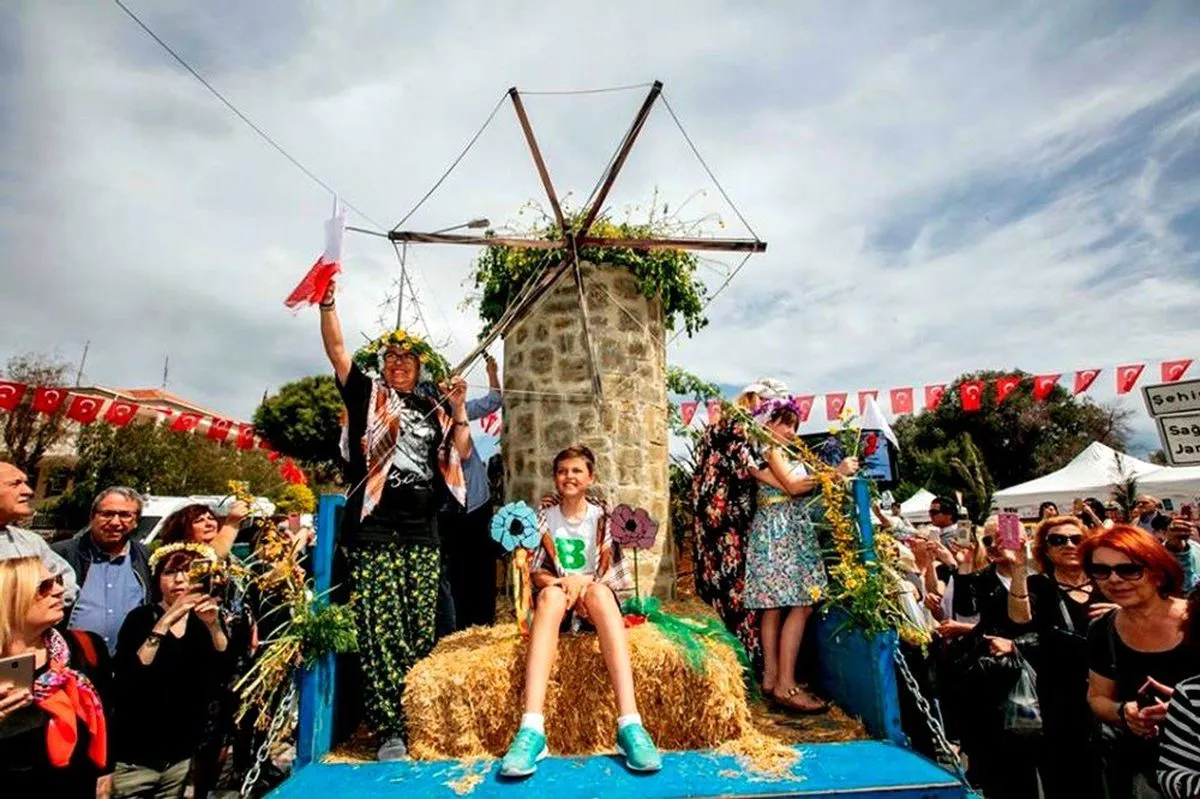 İzmir Çıkışlı Alaçatı Ot Festivaline Gidiyoruz